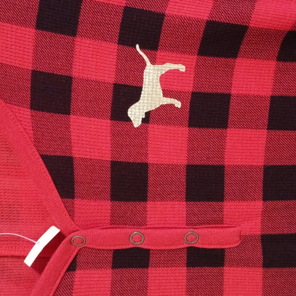 🆕️ 💋PINK VS💋 - Red/Black Plaid Pajama Lounge Onesie - Picture 5 of 15